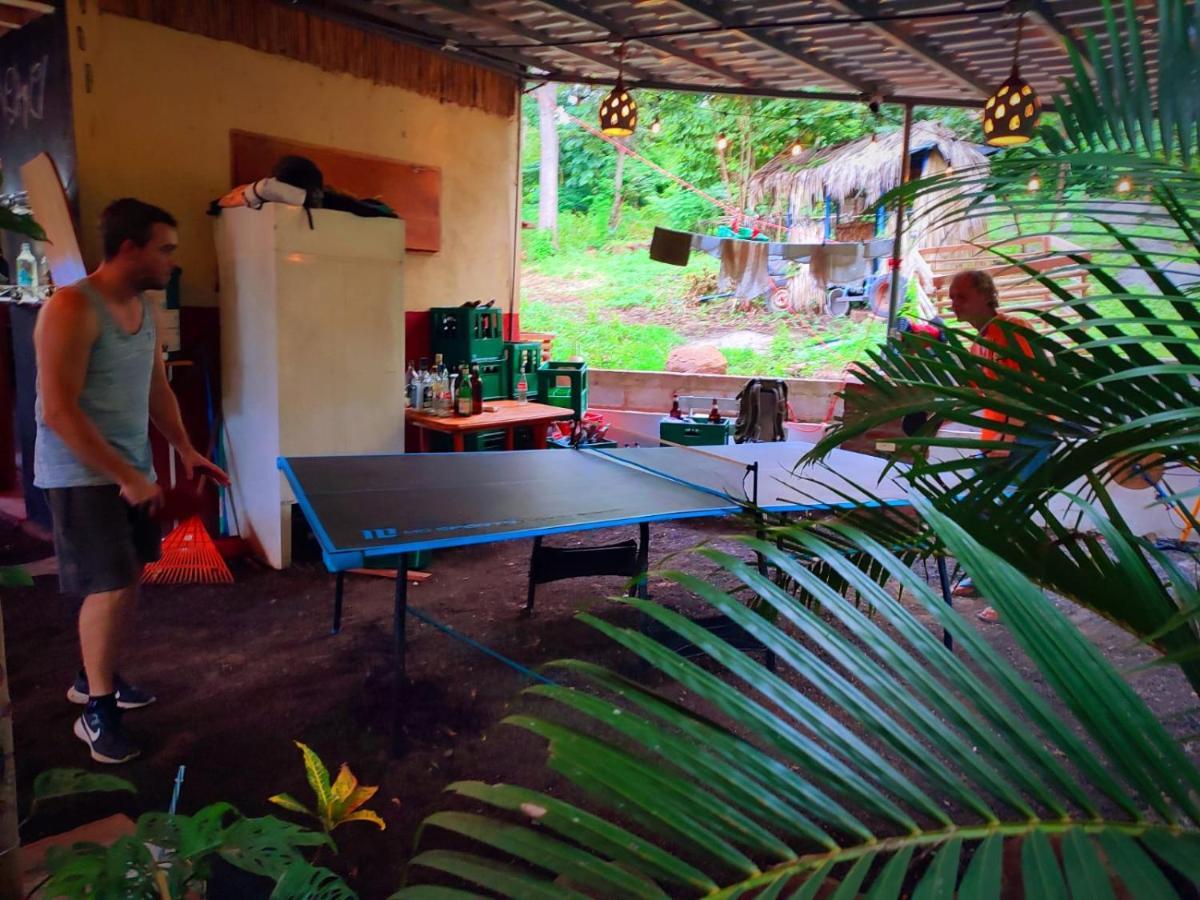 Hostel Raindance Santa Cruz Zewnętrze zdjęcie