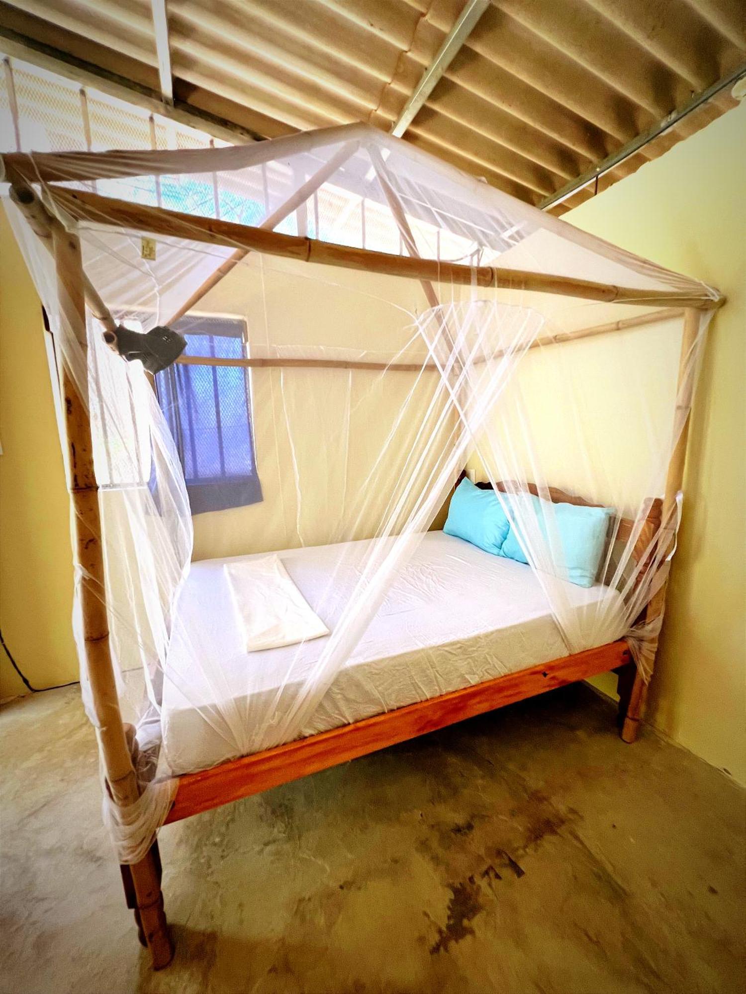 Hostel Raindance Santa Cruz Zewnętrze zdjęcie