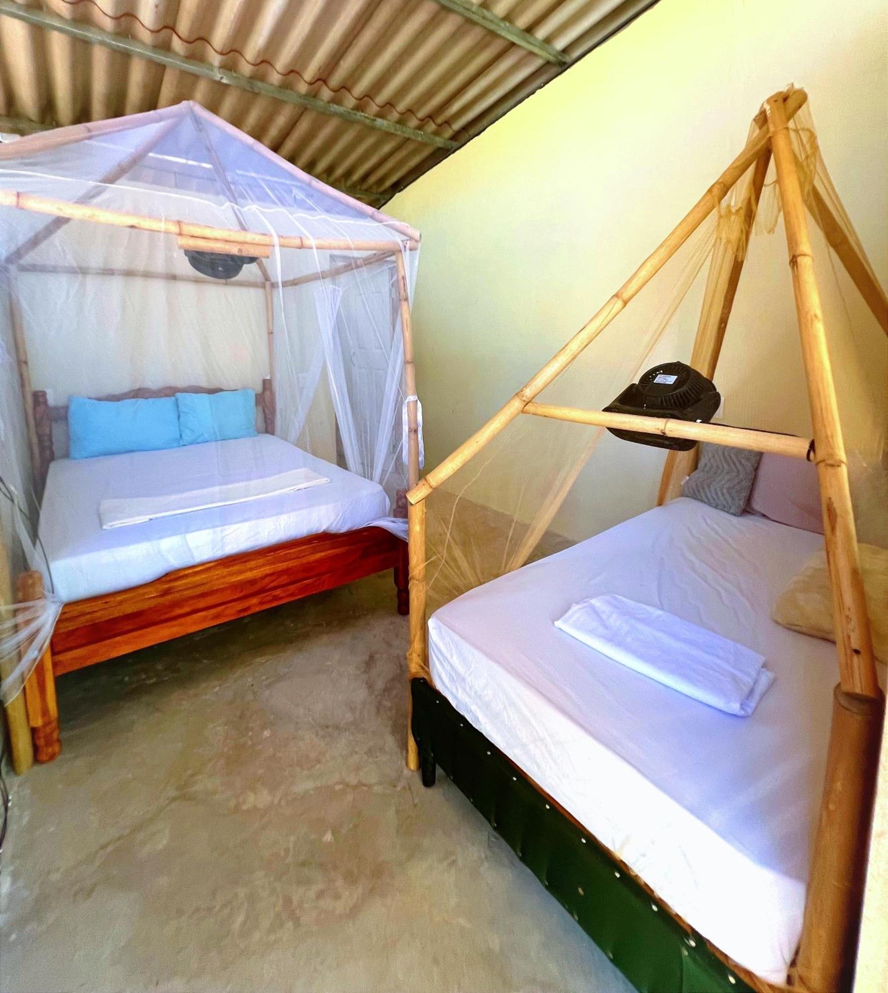 Hostel Raindance Santa Cruz Zewnętrze zdjęcie