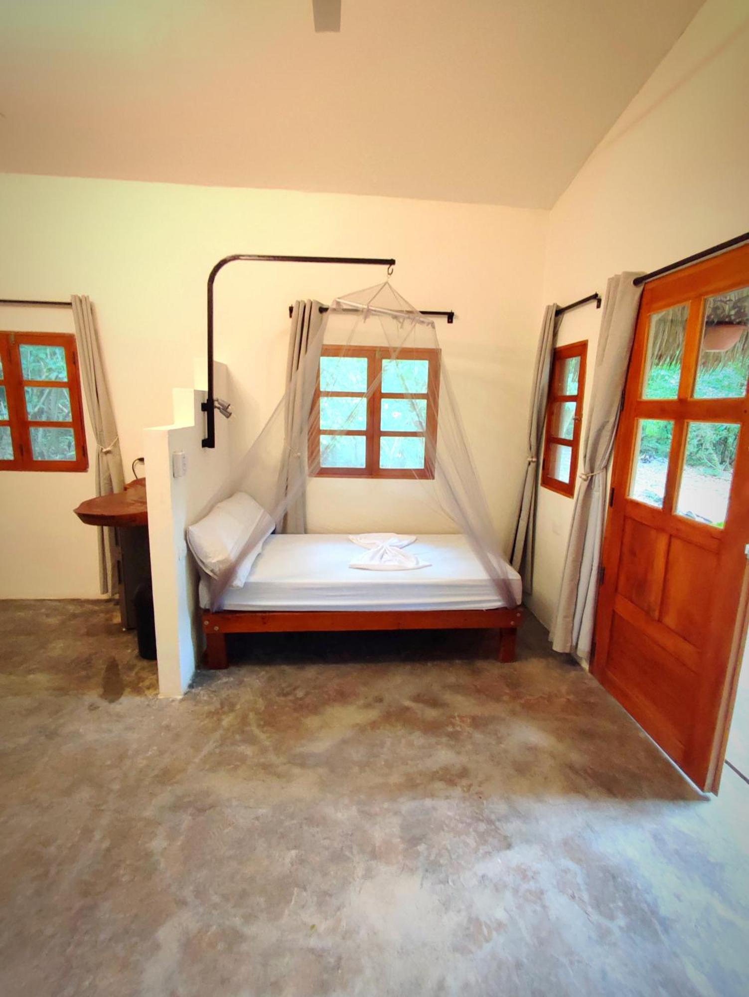 Hostel Raindance Santa Cruz Zewnętrze zdjęcie